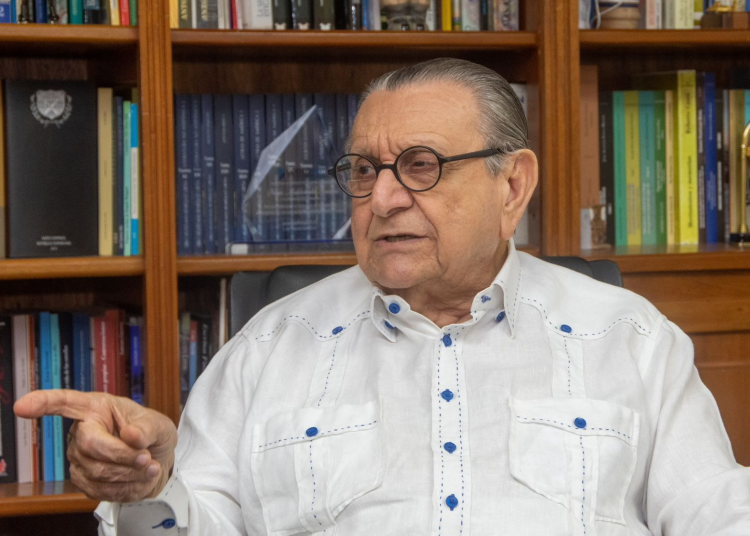 Julio Hazim sobre boda gay en Santiago: “No nos vamos a meter en la vida privada de dos maricones”