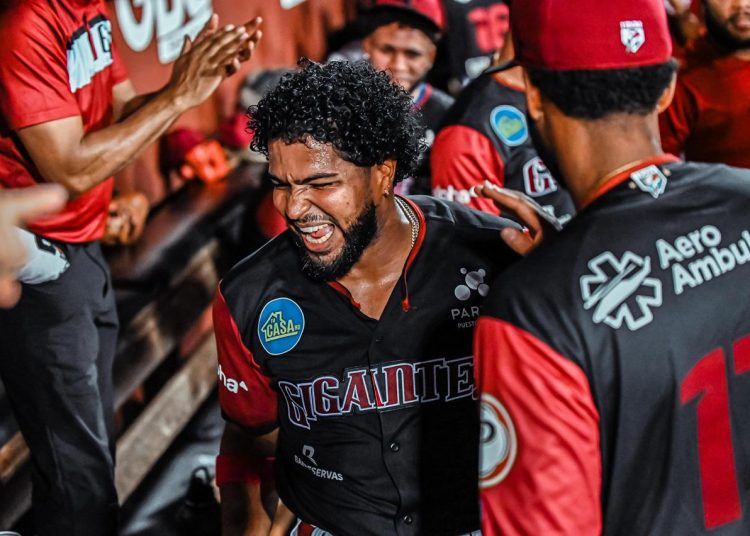 Kelvin Gutiérrez guía triunfo de los Gigantes con jonrón y cuatro remolcadas