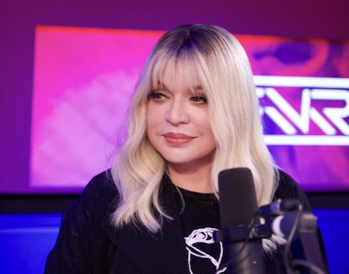 Ednita Nazario afirma que «La Casa de Alofoke 2» Tiene a Puerto Rico “paralizado” y se declara Team Fruta