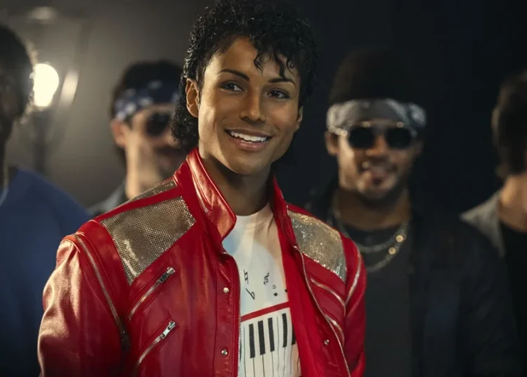 Jaafar Jackson deslumbra en el primer tráiler del biopic Michael, emulando a la perfección a su tío, el “Rey del Pop”