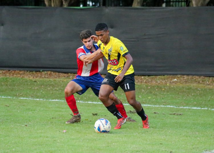 Delfines suman tres puntos al derrotar a Moca FC