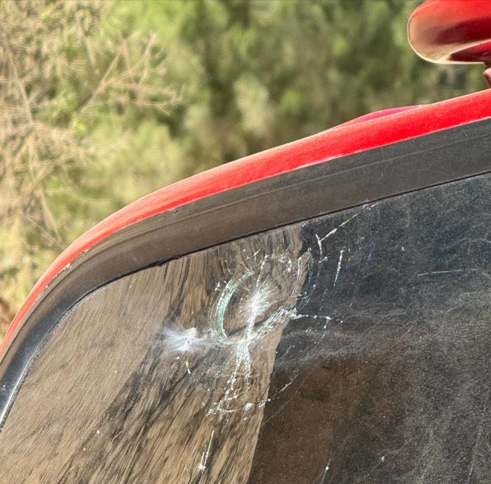 Militares intervienen en protesta de la comunidad de La Culata, Constanza, por construcción de carretera