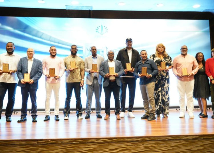 Comité Olímpico Dominicano reconoce a clase 2025 de inmortales del Deporte