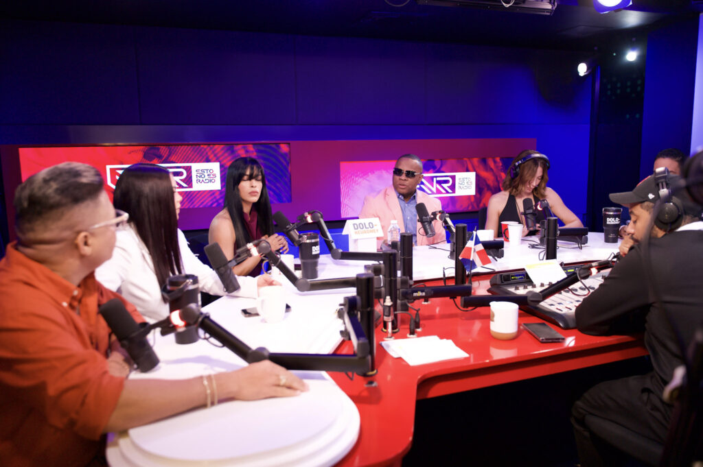 Panelistas de Esto No es Radio acusan al novio de Valka de ejercer control emocional y manipulación sobre ella - Noticias de hoy en República Dominicana | De Último Minuto