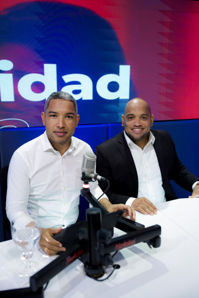 Propuesta de condicionar los subsidios sociales genera debate en el programa Politikal | 2 | Jonatan Familia y Máximo Romero