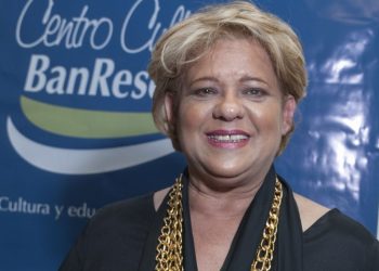 La moda nacional está de luto: Fallece la reconocida diseñadora Sissy Bermúdez