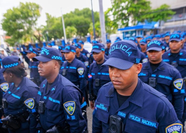 TC elimina penalización de relaciones homosexuales en la Policía y las Fuerzas Armadas