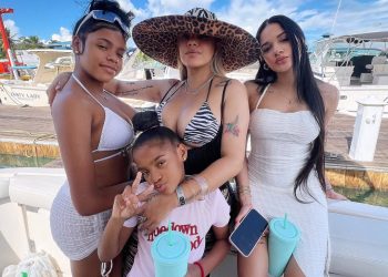 ¡Emotivo reencuentro! Hijas y hermana de La Insuperable llegan a sorprenderla en La Casa de Alofoke 2