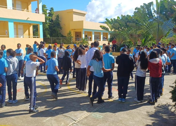 Regional 03 Azua realiza Simulacro Nacional de Evacuación por Terremoto 2025