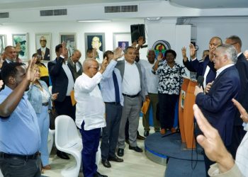 Miguel Vargas afirma que la mala gestión del Gobierno provoca el retorno de dirigentes al PRD