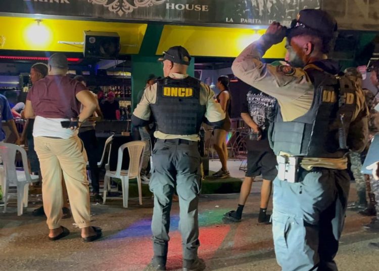 DNCD arresta a “Enfry” presunto cabecilla de red de microtráfico en SPM