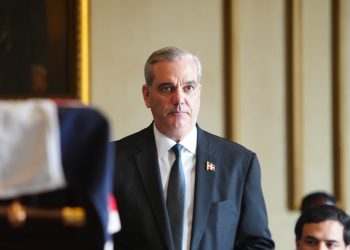 “Hoy te llevamos al lugar de los héroes”, dice Abinader a Juancito Rodríguez