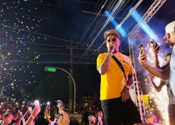 Rochy RD, uno de los más ovacionados en el concierto “Reconocidos en Navidad”