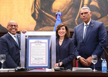 El Congreso Nacional distingue a la gobernadora de Nueva York por fortalecer lazos bilaterales