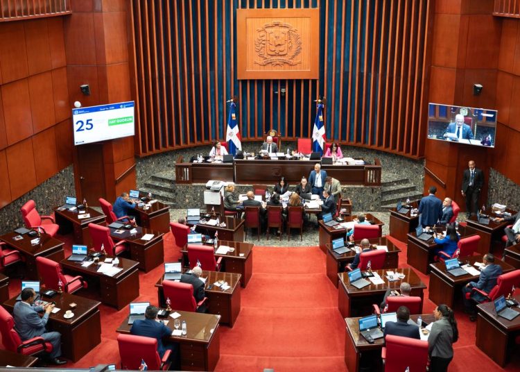 Senado conforma comisión especial para estudiar observaciones del Poder Ejecutivo a la Ley de Residuos Sólidos