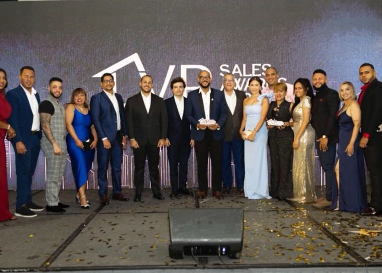 New City RD obtiene el tercer lugar en los Sales Awards 2025 de la constructora LVP