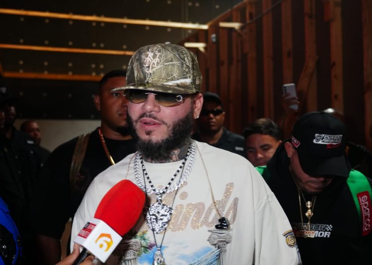Farruko: “La Casa de Alofoke es una pandemia”