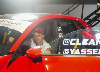 De La Ghetto probó el exclusivo Ferrari Purosangue de La Casa de Alofoke 2