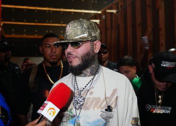 De Farruko a Alofoke: “Le hiciste un hoyo a los Grammy”