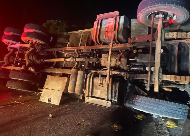 Mueren dos personas tras colisión entre motocicleta y autobús en carretera Bayahíbe