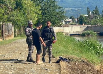 Encuentran recién nacido dentro de una mochila arrastrada por canal de riego de Cienfuegos de Santiago