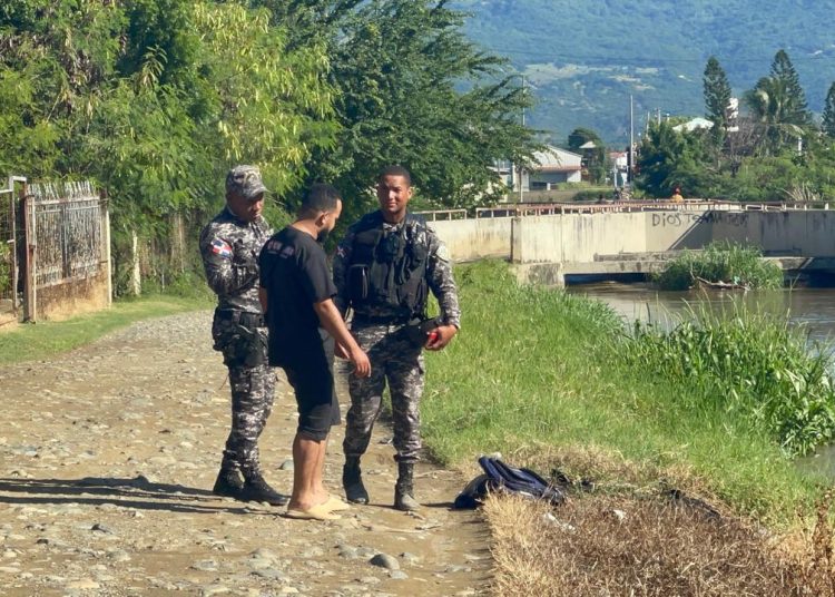 Encuentran recién nacido dentro de una mochila arrastrada por canal de riego de Cienfuegos de Santiago