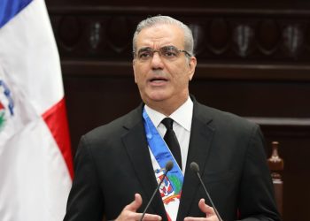 Abinader se reúne con funcionarios para continuar evaluando seguimiento a daños causados por fenómeno atmosférico Melissa