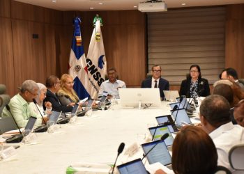 CNSS adapta límite de edad y plazos para pensiones a sentencia del TC