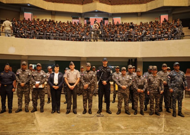 Policía Nacional despliega 2,421 nuevos egresados para fortalecer la seguridad ciudadana