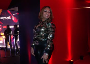 Carepepita se desmaya al recibir la noticia de que sería dueña de un apartamento en La Casa de Alofoke 2