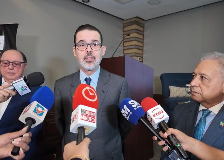 “No queremos un mercado desigual”; Embajador de Brasil llama a equilibrar el comercio con RD