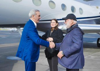 Abinader inicia visita de dos días en San José, California, donde participará en reunión anual de Semiconductores