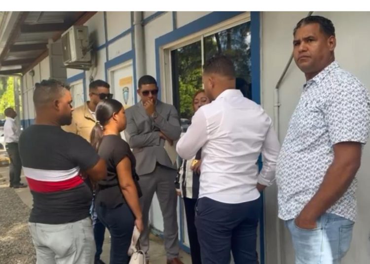 Se entrega hombre acusado de embestir intencionalmente al esposo de su ex pareja en Santiago