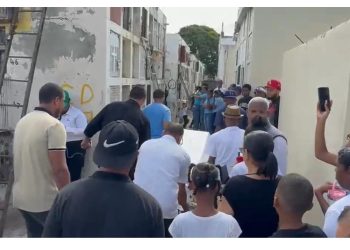 Sepultan adolescente ultimado en politécnico de Santiago; familia exige justicia y profundización de las investigaciones