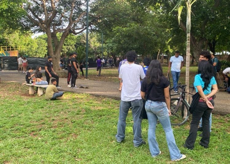 Jóvenes denuncian intento de desalojarlos de su única zona deportiva en El Mirador