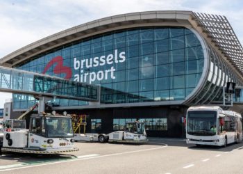 Los aeropuertos de Bruselas y Lieja cierran sus espacios aéreos por la presencia de drones