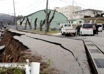 Japón retira la alerta de tsunami tras terremoto de 6,9 entre advertencia de nuevos sismos