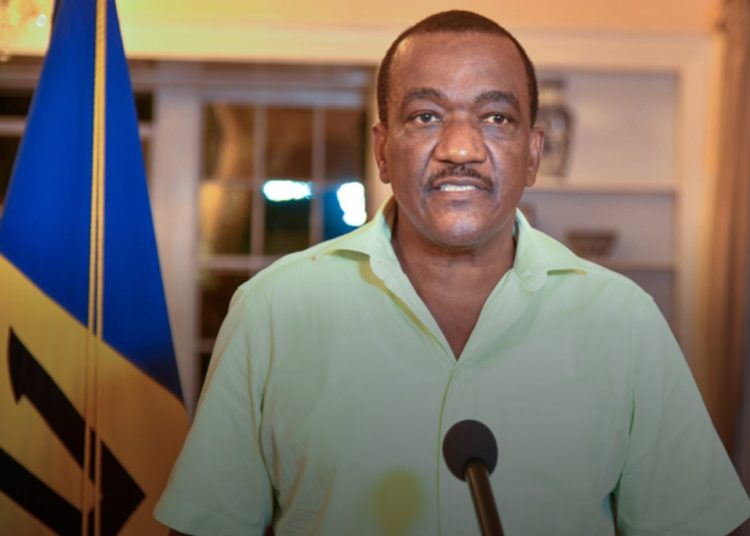Bostic jura como presidente de Barbados, el segundo desde la proclamación de la república