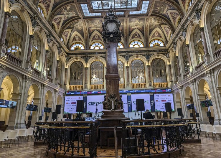 La bolsa española sube el 1,39 % y marca su tercer máximo histórico consecutivo