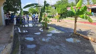 Protestas en Vicente Noble por calles en mal estado