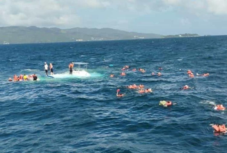 Avería en el casco provocó naufragio de embarcación turística en Los Haitises