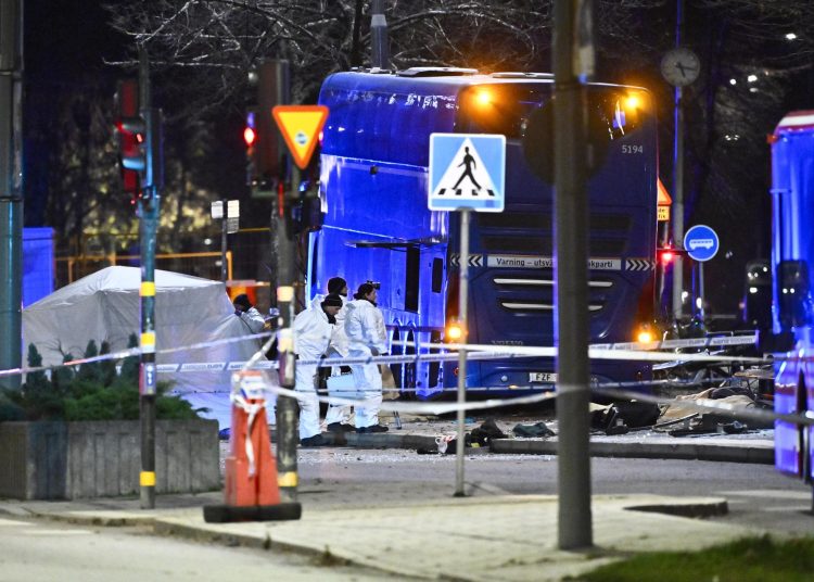 Varios muertos y heridos tras ser atropellados por un autobús en el centro de Estocolmo