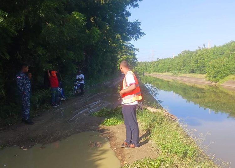 Encuentran cuerpo de joven haitiano desaparecido en canal de riego en Santiago