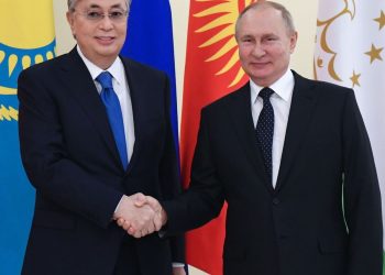 Putin y Tokáyev celebran una reunión informal en el Kremlin en vísperas de negociaciones