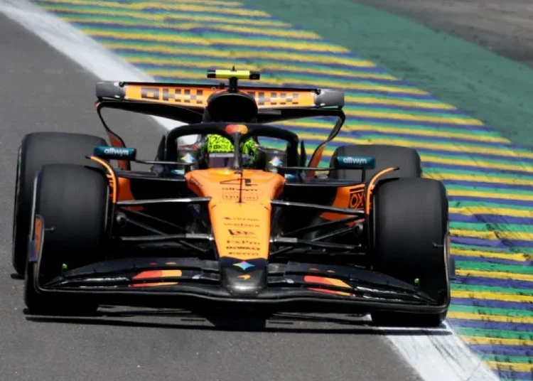Lando Norris y Oscar Piastri dominan la única sesión de entrenamientos libres del Gran Premio de Brasil 2025