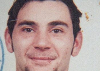 Mató a su familia y ahora prófugo envía correo para explicar su huida