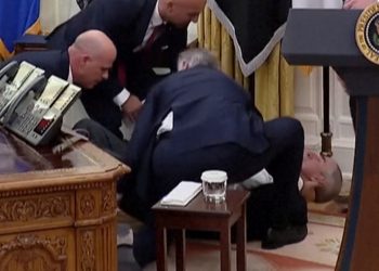 Ejecutivo de Novo Nordisk se desmaya durante rueda de prensa en la Casa Blanca junto a Donald Trump