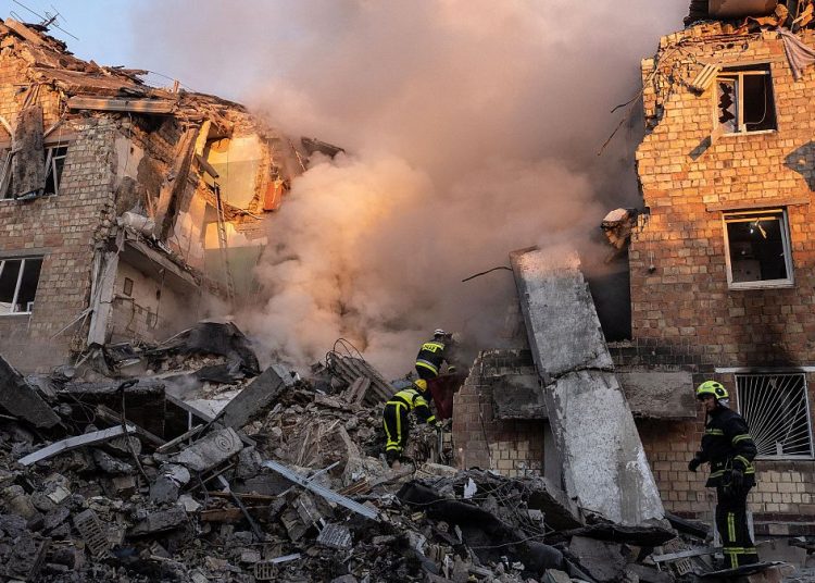 Rusia vuelve a bombardear Kiev en un ataque masivo que deja cinco muertos