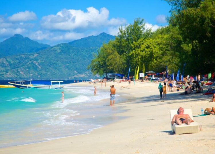 Activistas indonesios rechazan la propuesta de nombrar al dictador Suharto héroe nacional