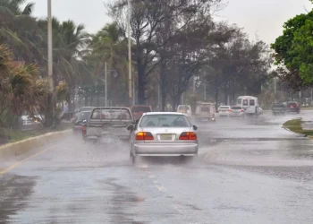 Vaguada sobre Haití provoca lluvias y mantiene en alerta a seis provincias dominicanas